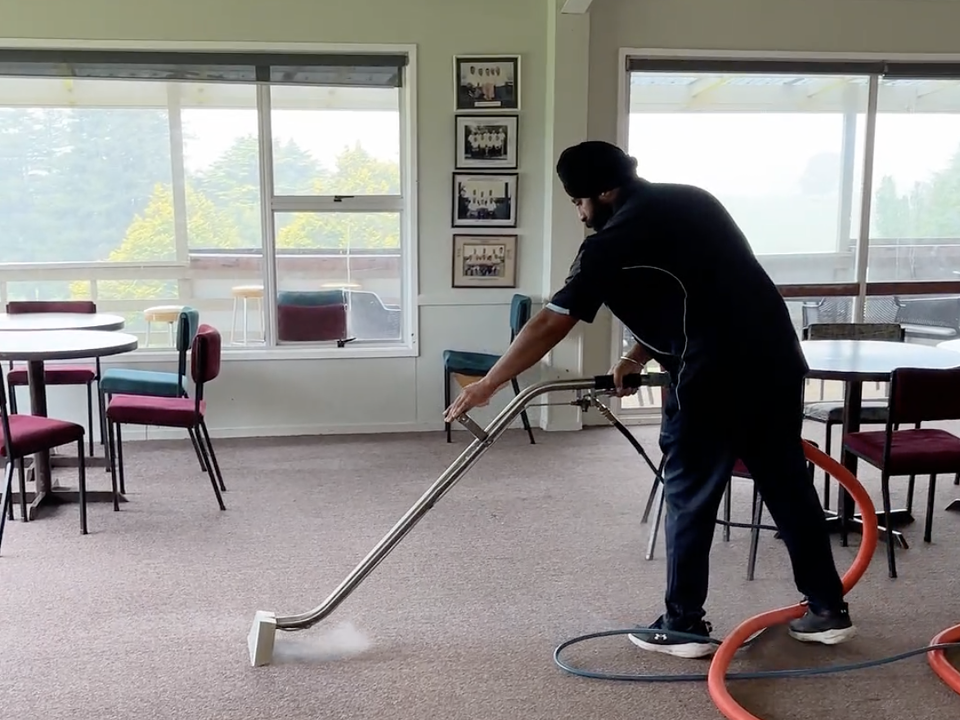 Clean Workspace: Importance of Commercial Cleaning